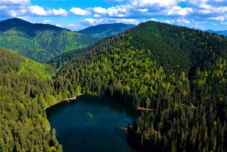 фото: озеро Синєвир - подорожі Україною