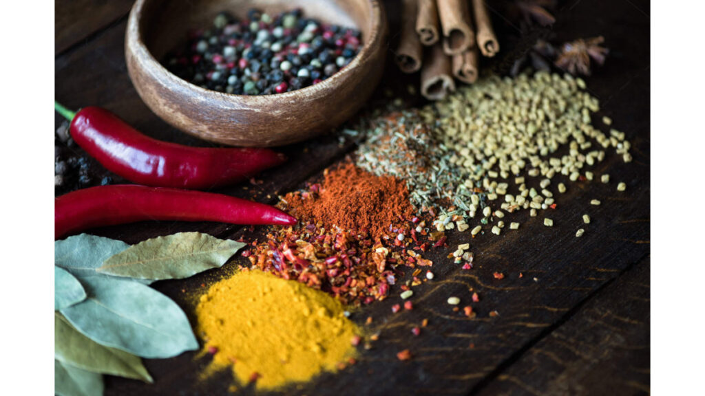 фото: спеції на столі