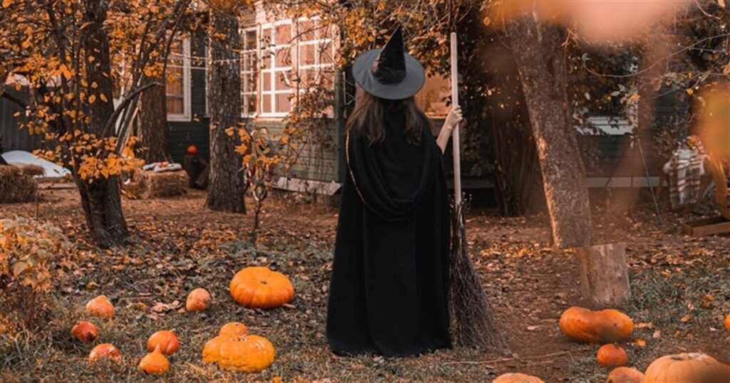 фото: декорації на Геловін – фільми не Геловін