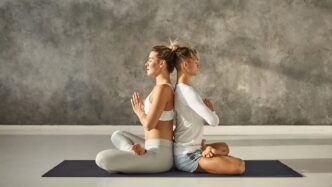 фото: заняття йогою – вплив йоги на мислення